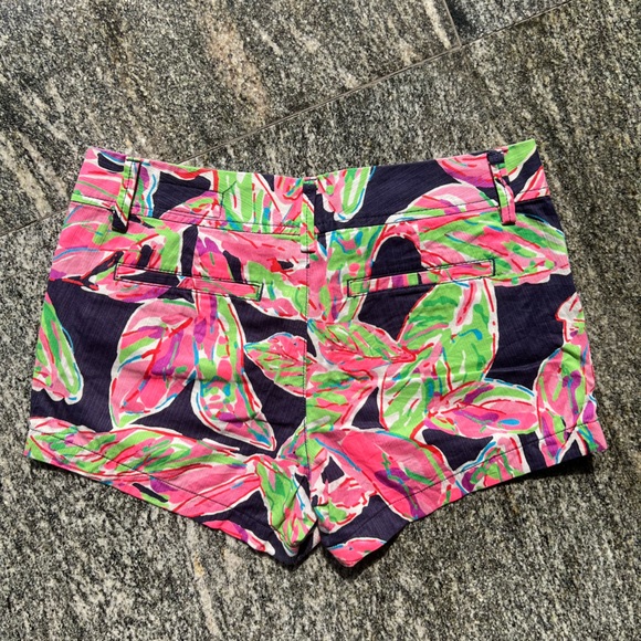 Lilly Pulitzer Shorts SIZE 4 - Picture 4 of 4